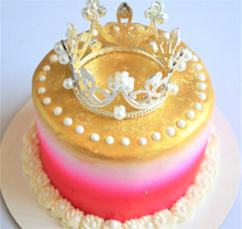 Load image into Gallery viewer, Prince/Princess 4 Inch Gourmet Doggy Cake